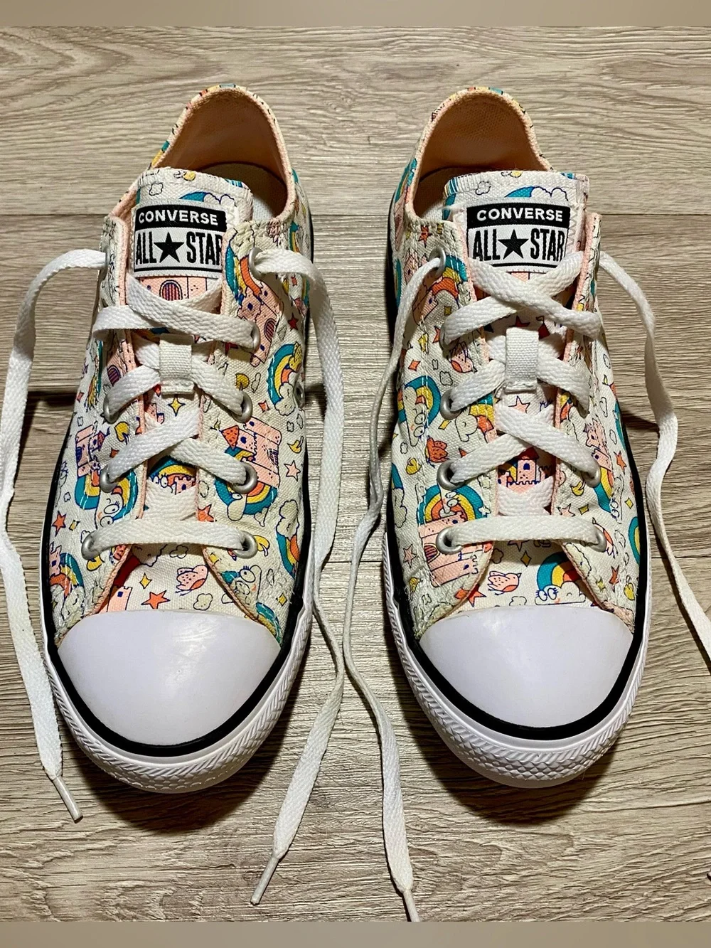 Converse ~ Castles & Rainbows ~ Size 3 Youth = Women’s Size 4